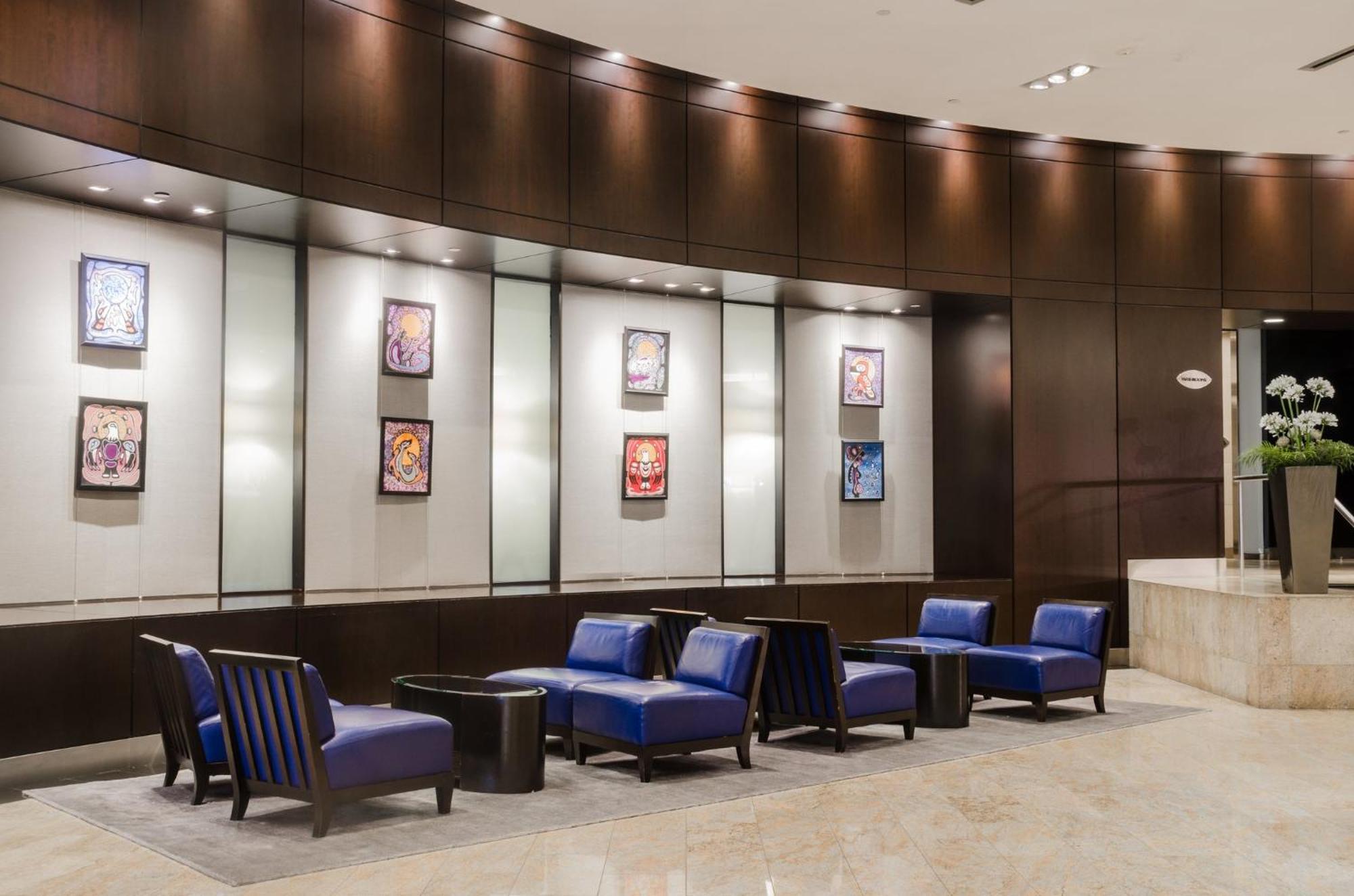 Intercontinental Toronto Centre By Ihg Hotel Bagian luar foto