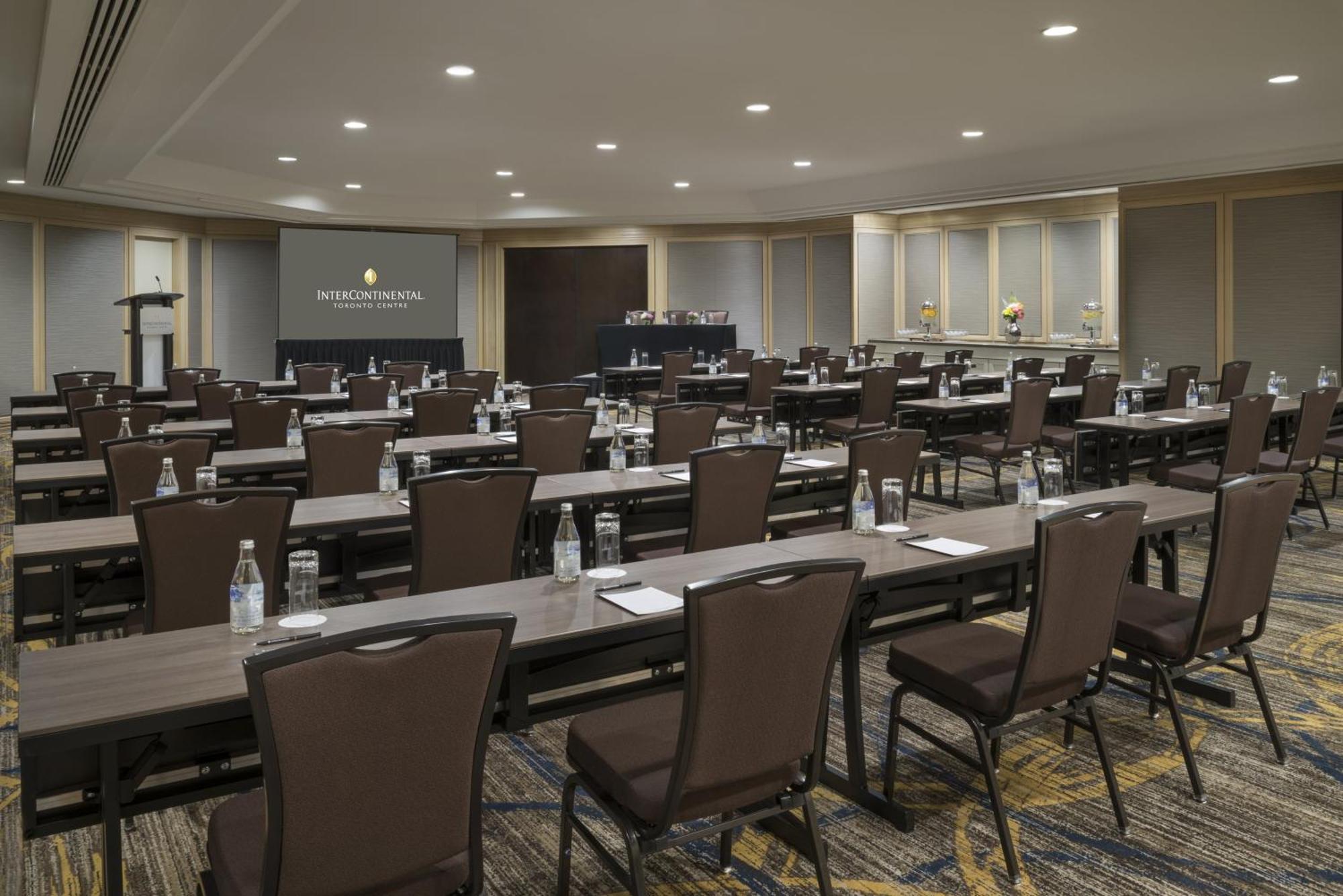 Intercontinental Toronto Centre By Ihg Hotel Bagian luar foto