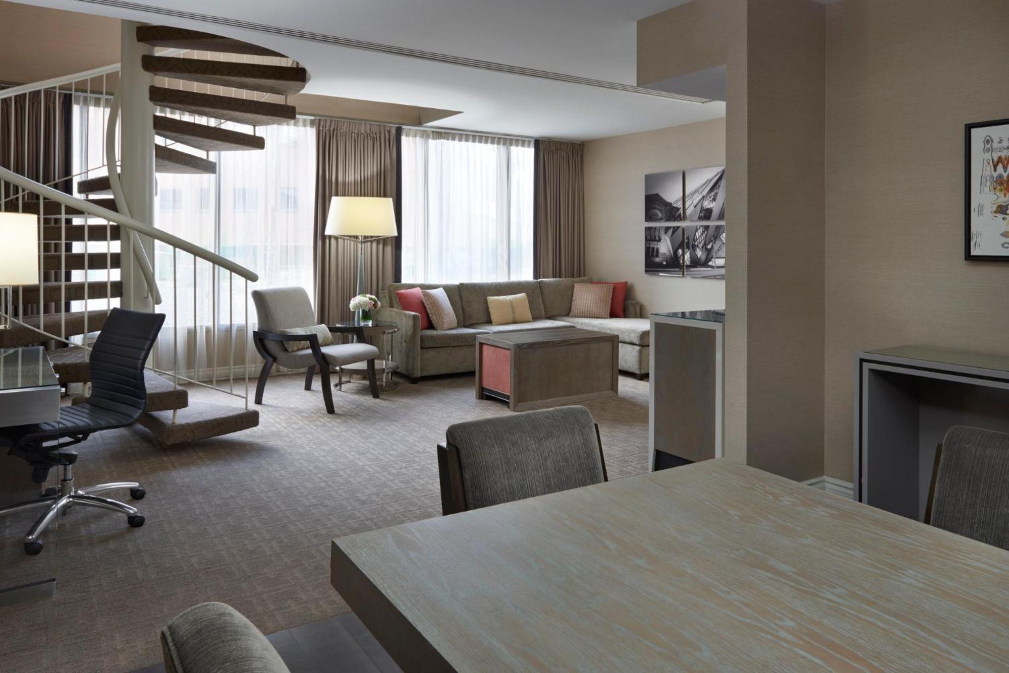 Intercontinental Toronto Centre By Ihg Hotel Bagian luar foto