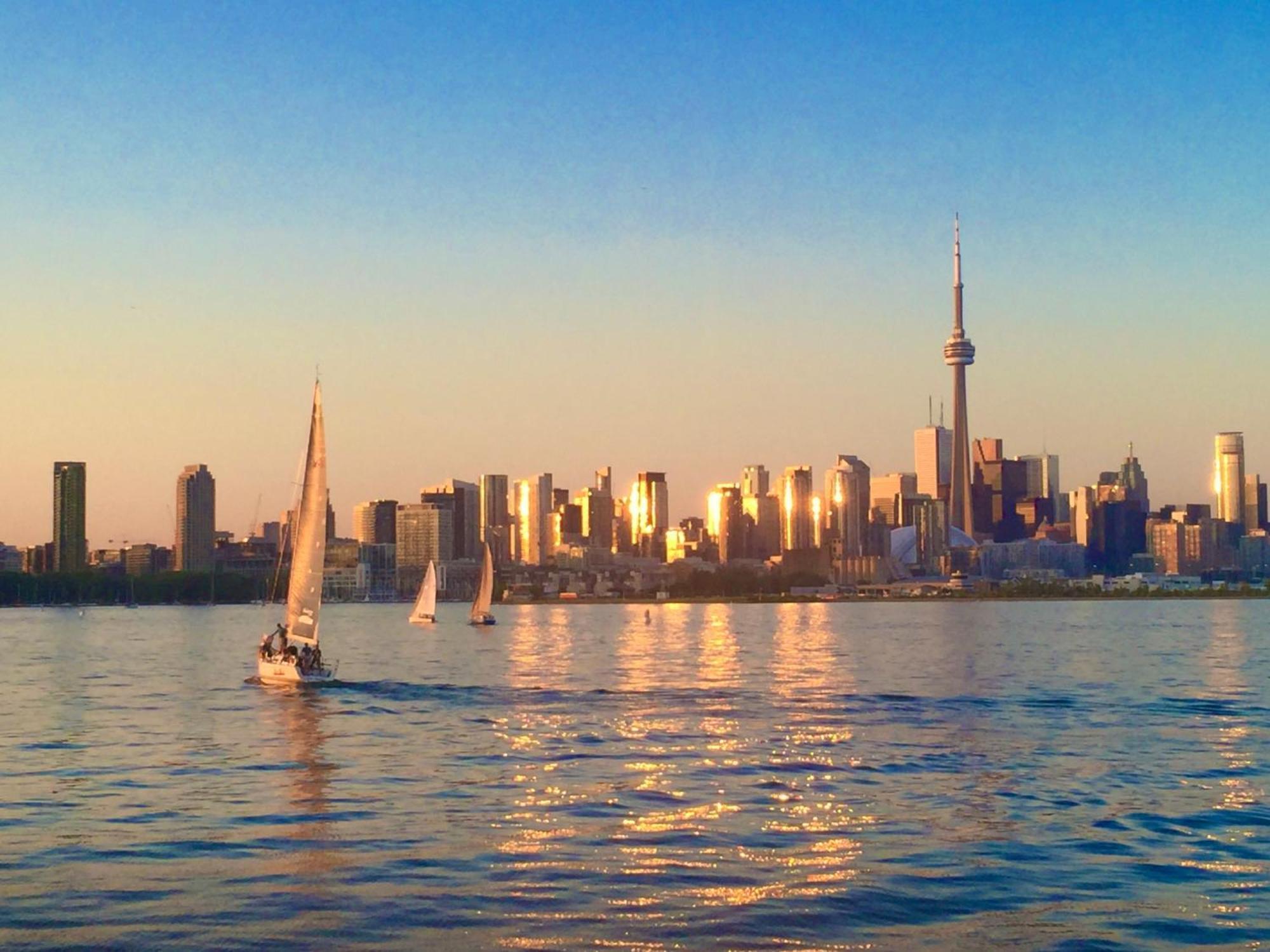 Intercontinental Toronto Centre By Ihg Hotel Bagian luar foto