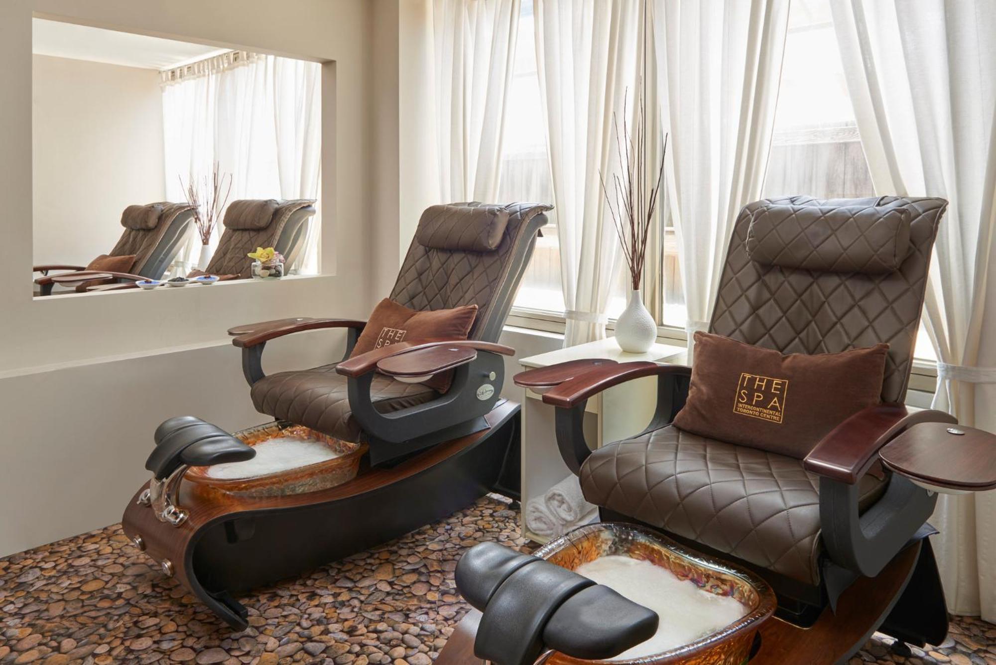 Intercontinental Toronto Centre By Ihg Hotel Bagian luar foto